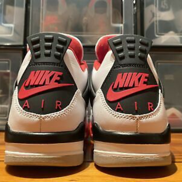 Jordan Retro 4 "Fire Red OG" 2020 Edition - Picture 7 of 7